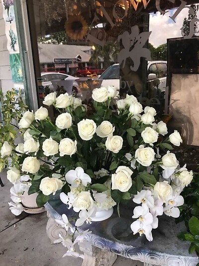 white nights of 60 roses &amp; orchids