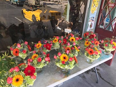 gerberas,roses &amp;amp; hydrangeas